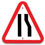 Señal Estrechamiento de Calzada por la Derecha