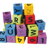 Set 30 Cubos Foam Números y Letras