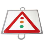 Panel Tráfico Peligro. Semáforo